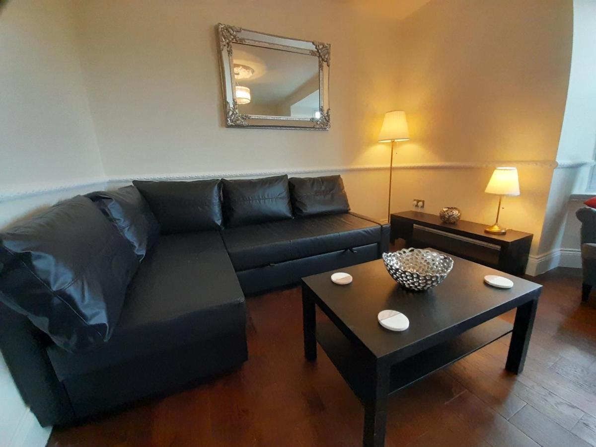 Kirkcudbright Holiday Apartments - Apartment E ภายนอก รูปภาพ